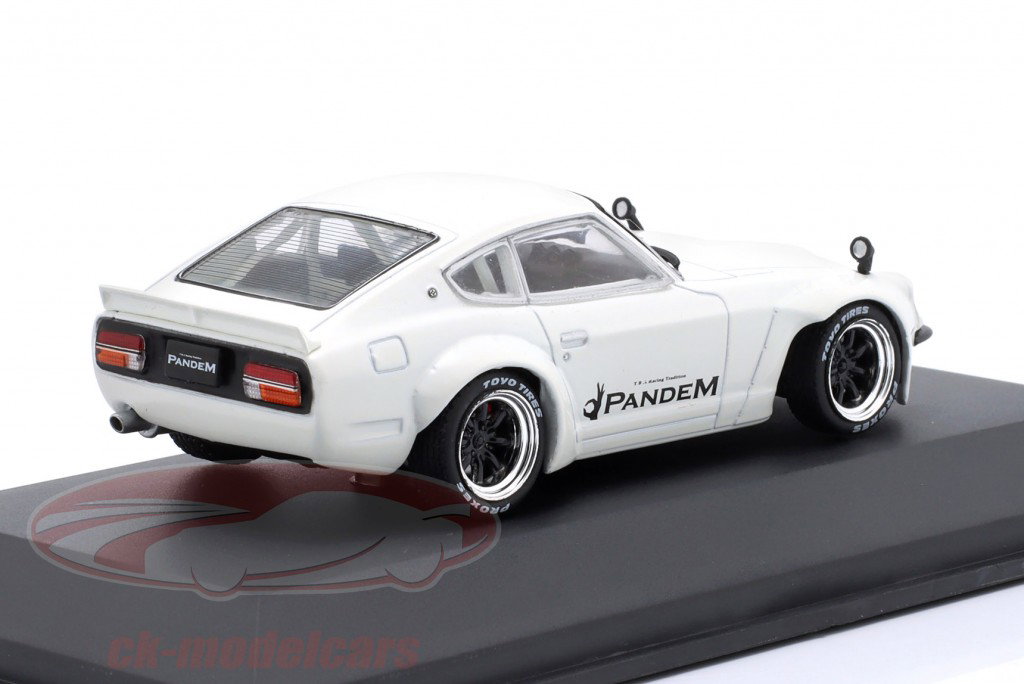 Datsun 240Z Pandem Rocket Bunny 建設年 1973 白 1:43 Solido