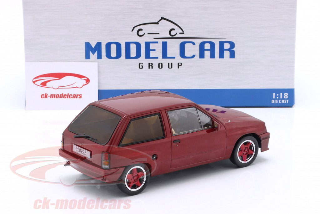 Opel Corsa A Custom donkerrood metalen 1:18 ModelCar Group