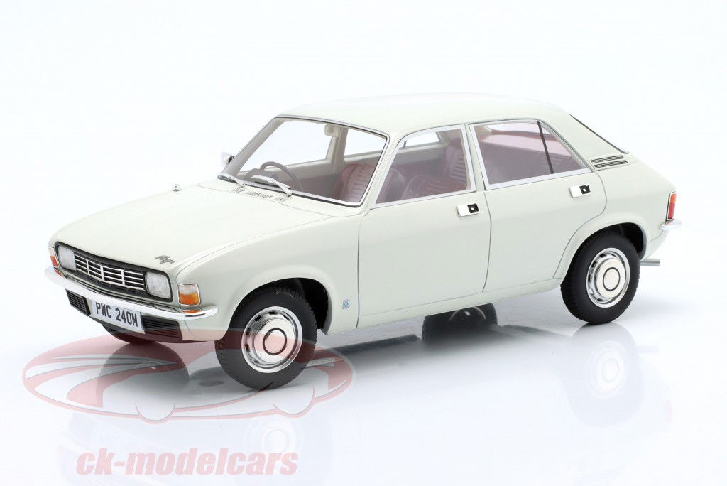 Austin Allegro Ano de construção 1973 branco glacial 1:18 Cult Scale
