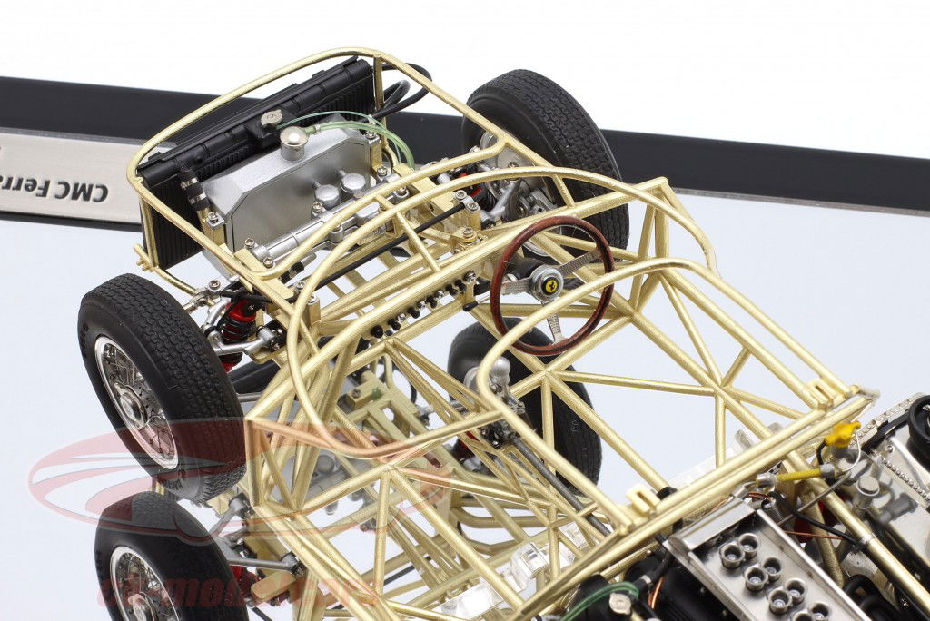 Ferrari 250 LM Rolling chassis En lichaam rood 1:18 CMC