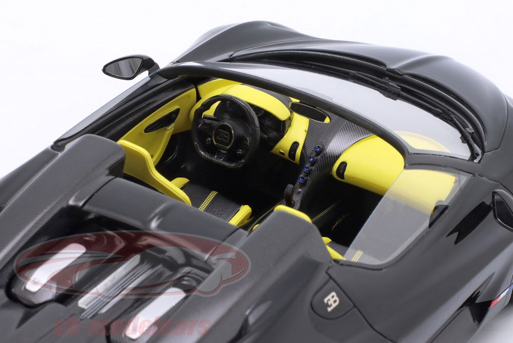 Bugatti W16 Mistral Byggeår 2024 sort 1:18 TrueScale
