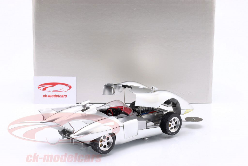 Hamilton Speed Racer Mach 5 silber metallic 1:18 Schwyn Haas