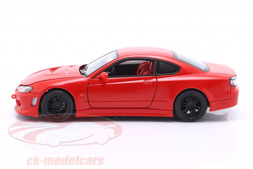Nissan Silvia (S15) red 1:24 Welly