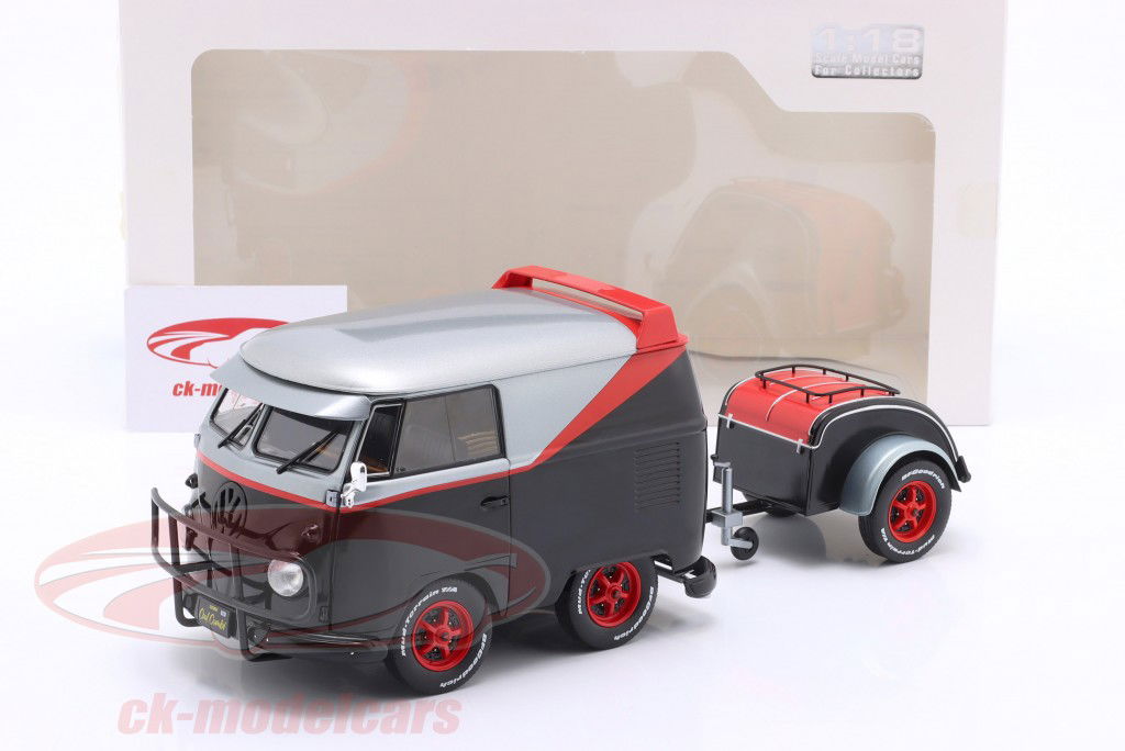 Kool Kombi B-Team Byggeår 2024 sort / rød 1:18 Solido