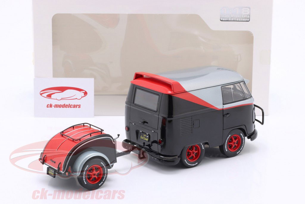 Kool Kombi B-Team Byggeår 2024 sort / rød 1:18 Solido