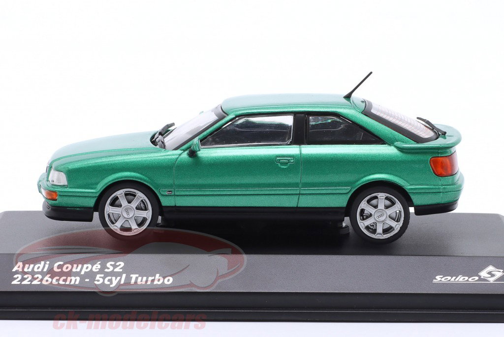 Audi Coupe S2 Bouwjaar 1994 cricket groente 1:43 Solido