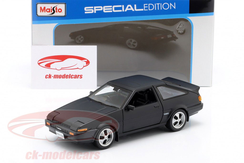 Toyota Sprinter Trueno AE86 year 1979 dull black 1:24 Maisto