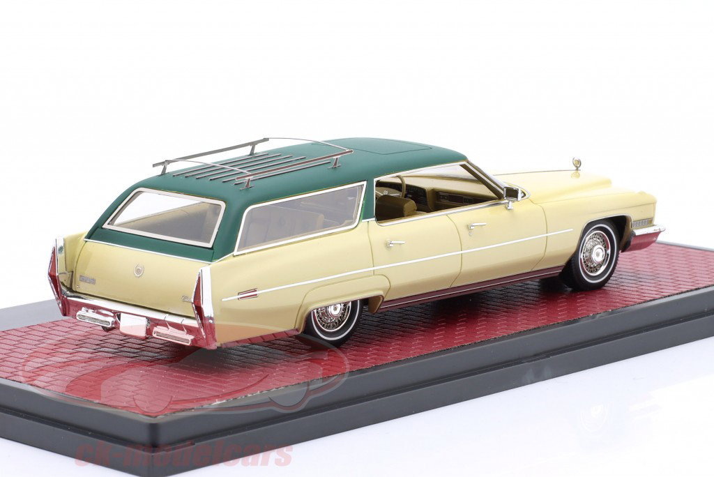 Cadillac DeVille ASC Wagon Dean Martin 1972 crème / vert 1:43 Matrix
