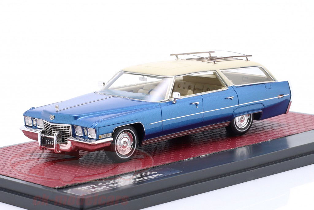 Cadillac DeVille ASC Stationwagon Year 1972 blue metallic / beige 1:43 Matrix