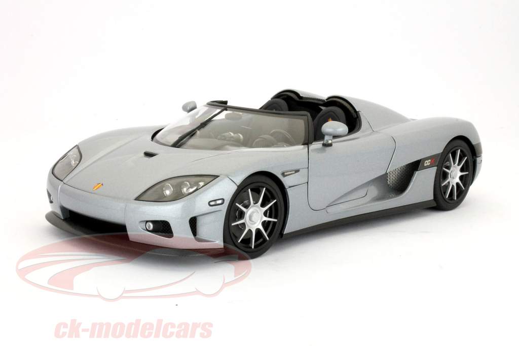 AUTOart 1:18 Koenigsegg CCX silver / silver 79003 モデル 車