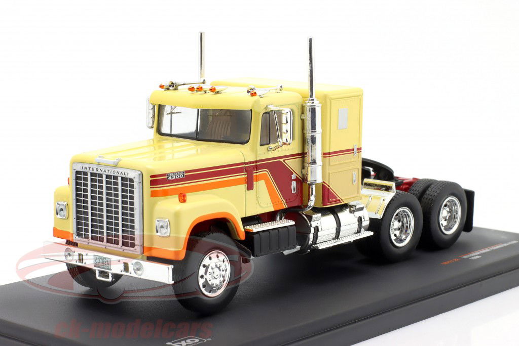 International Transtar 4300 Sattelzugmaschine 1980 gelb / Dekor 1:43 Ixo