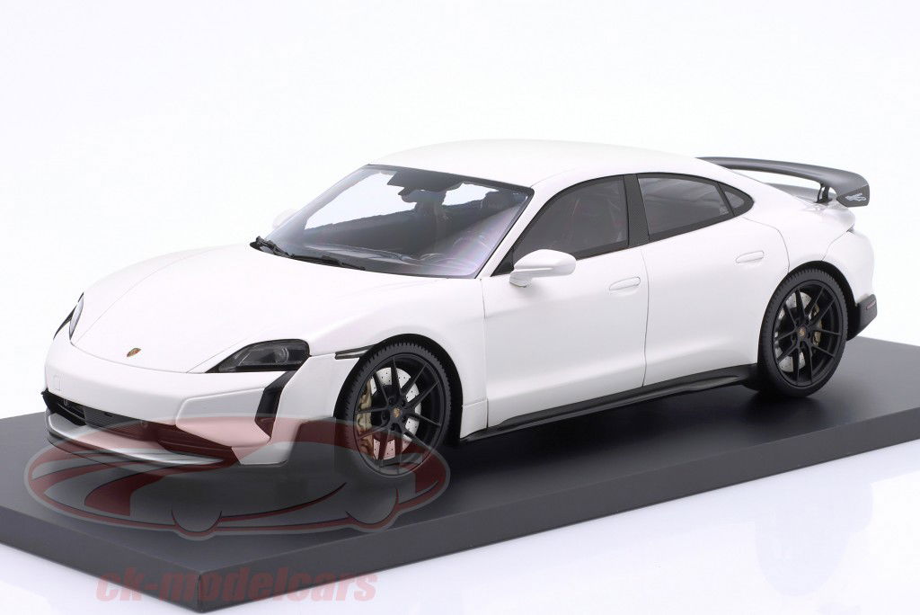 Porsche Taycan Turbo GT Bouwjaar 2024 wit 1:18 Minichamps