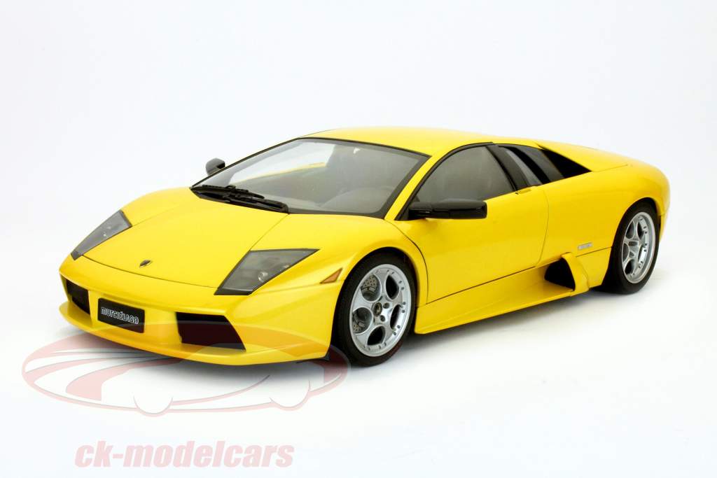 ムルシエラゴ　メタリックイエロー　1/12　Autoart AUTOart 1:12 一時12ランボルギーニムルシエラゴイエロー
