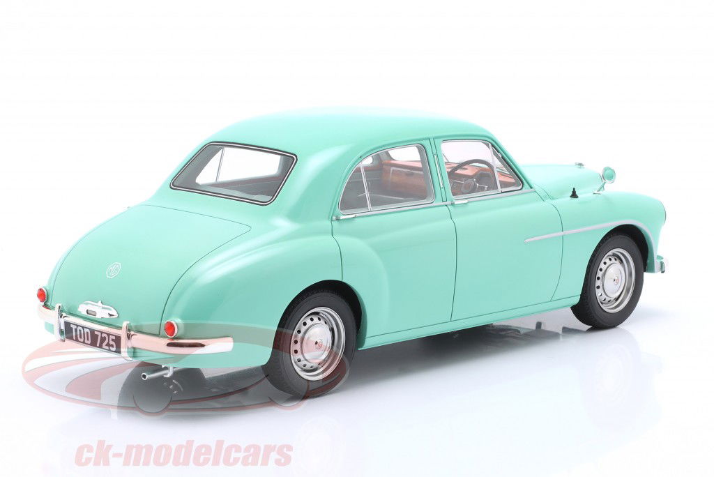MG Magnette ZA Год постройки 1953-1956 светло-зеленый 1:18 Cult Scale