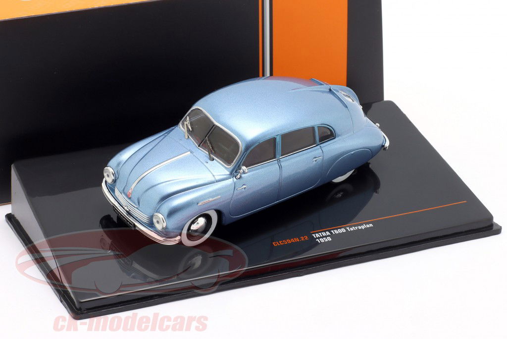 Tatra T600 Tatraplan Año de construcción 1950 azul claro 1:43 Ixo