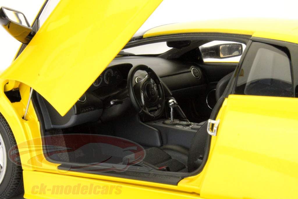 AUTOart 1:12 一時12ランボルギーニムルシエラゴイエロー