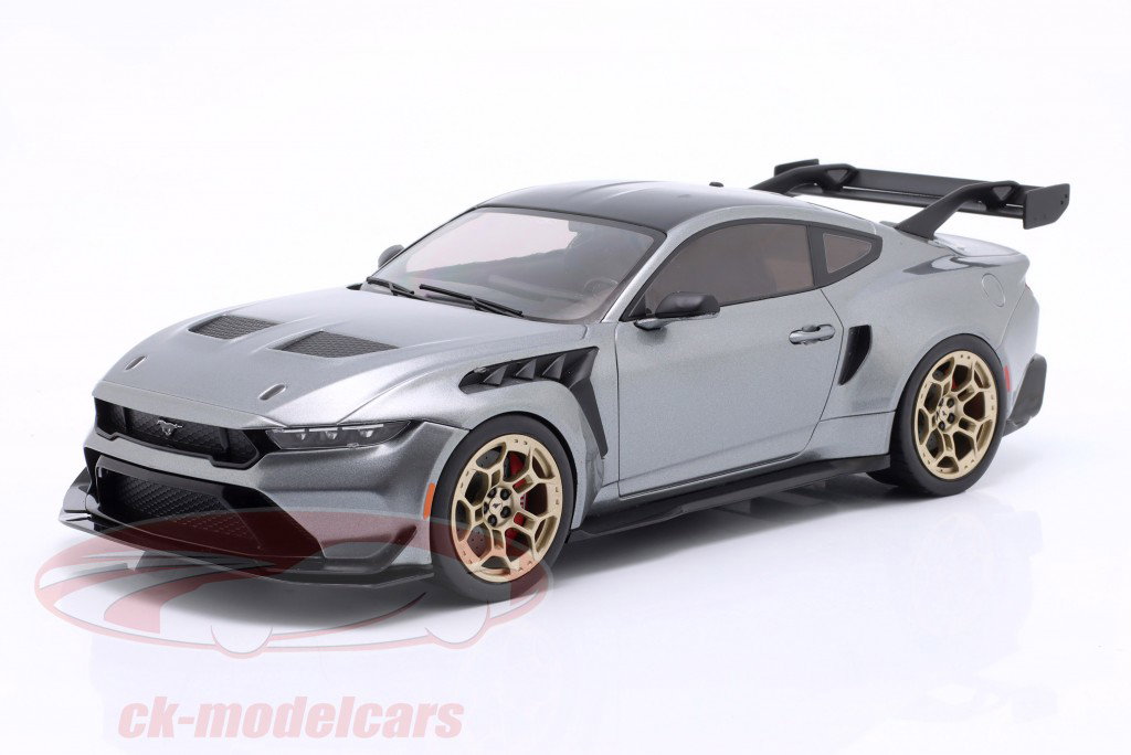 Ford Mustang GTD year 2025 silver-grey metallic 1:18 Ixo