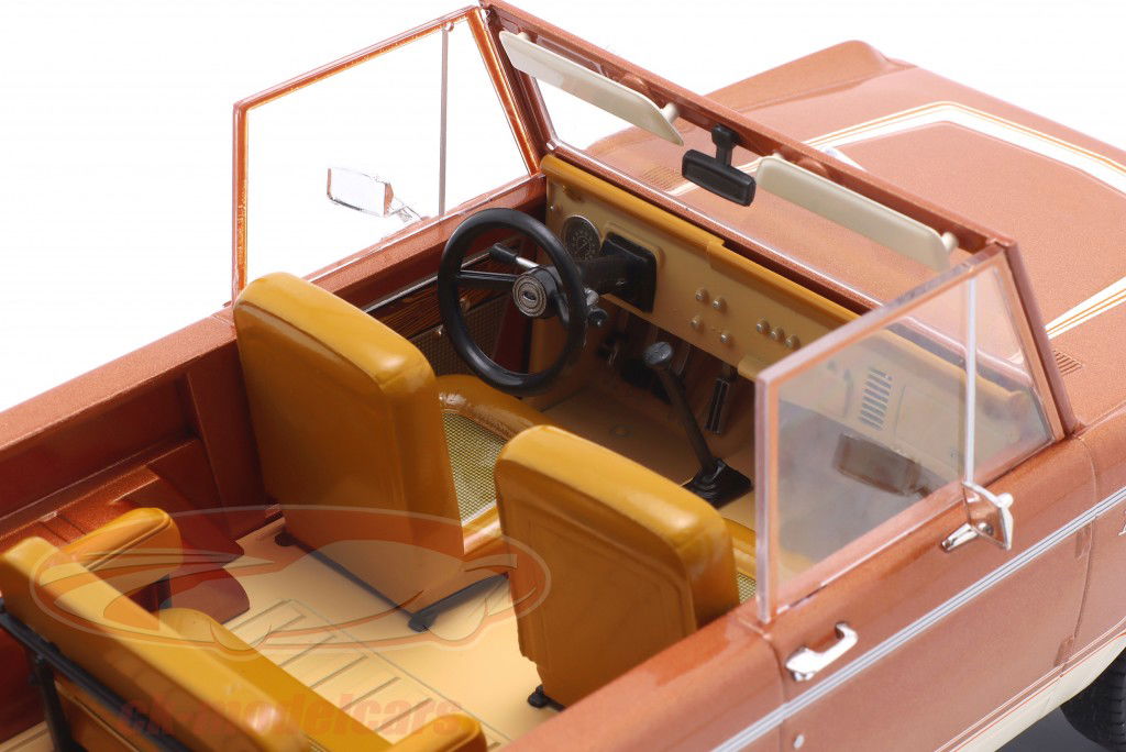 Ford Bronco Ranger Byggeår 1973 brun metallisk / hvid 1:18 Greenlight