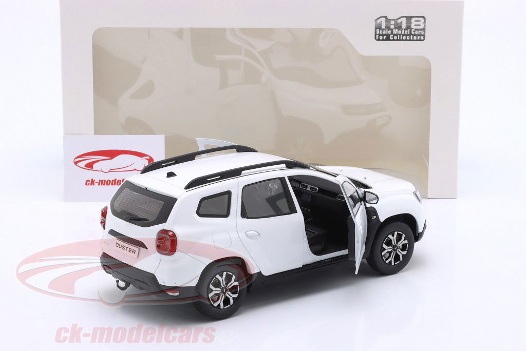 Dacia Duster PH.2.5 Año de construcción 2024 blanco 1:18 Solido
