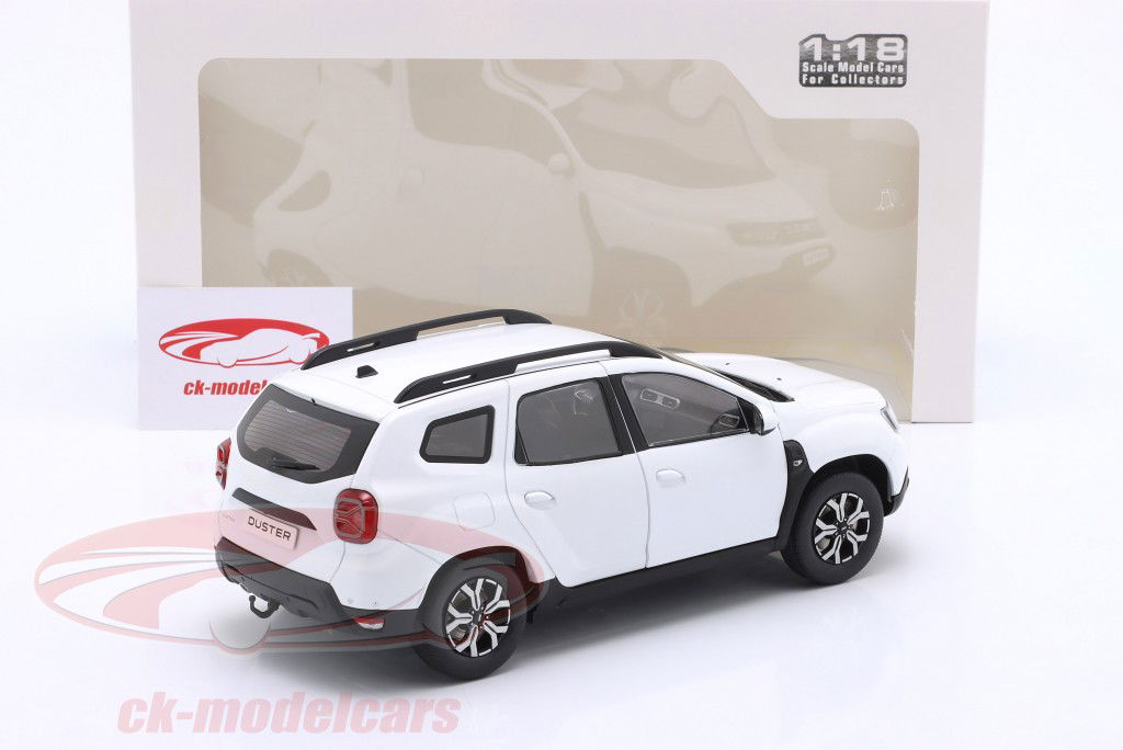 Dacia Duster PH.2.5 Byggeår 2024 hvid 1:18 Solido