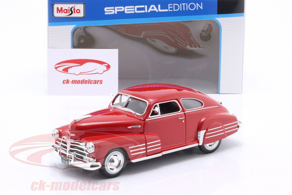 Chevrolet Fleetline Aerosedan 建造年份 1948 红色的 1:24 Maisto