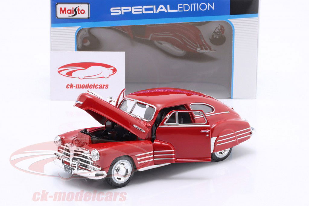 Chevrolet Fleetline Aerosedan year 1948 red 1:24 Maisto
