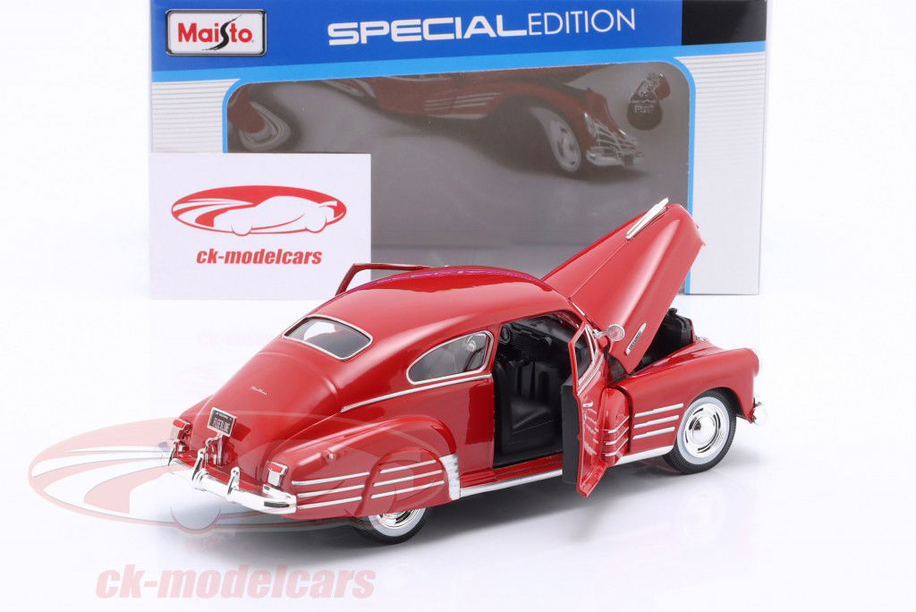 Chevrolet Fleetline Aerosedan year 1948 red 1:24 Maisto