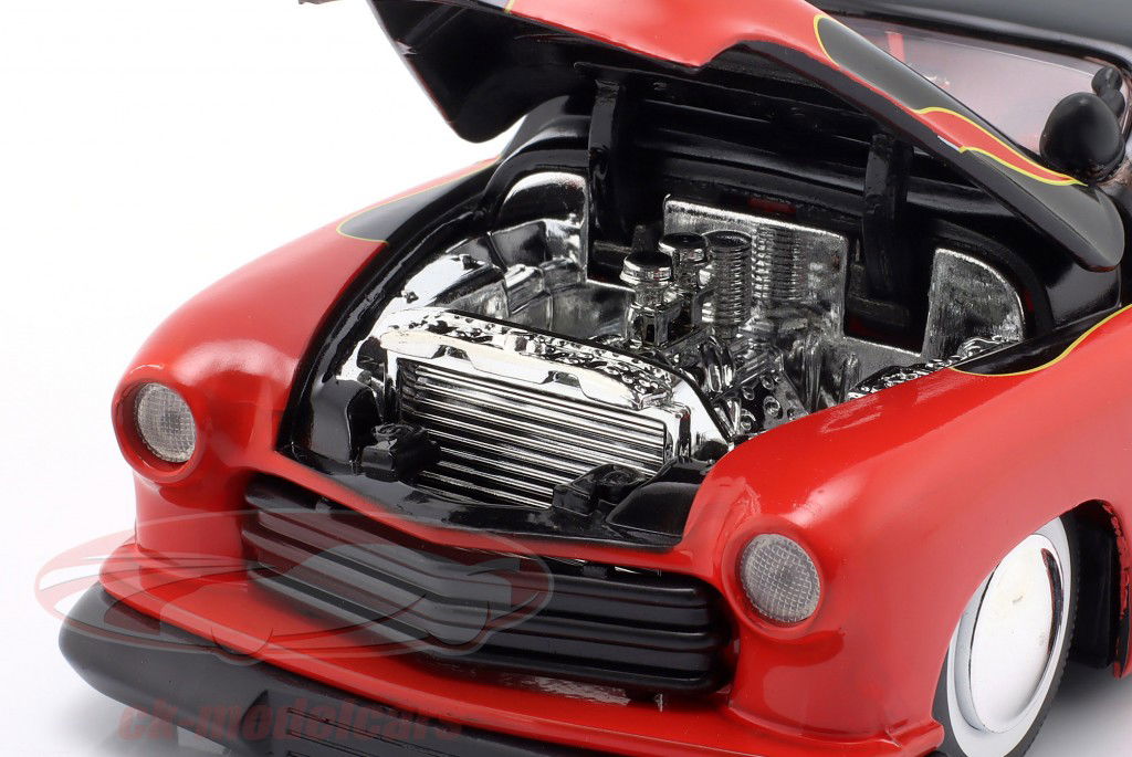 Mercury Coupe Год постройки 1951 Mickey Mouse с фигура 1:24 Jada Toys