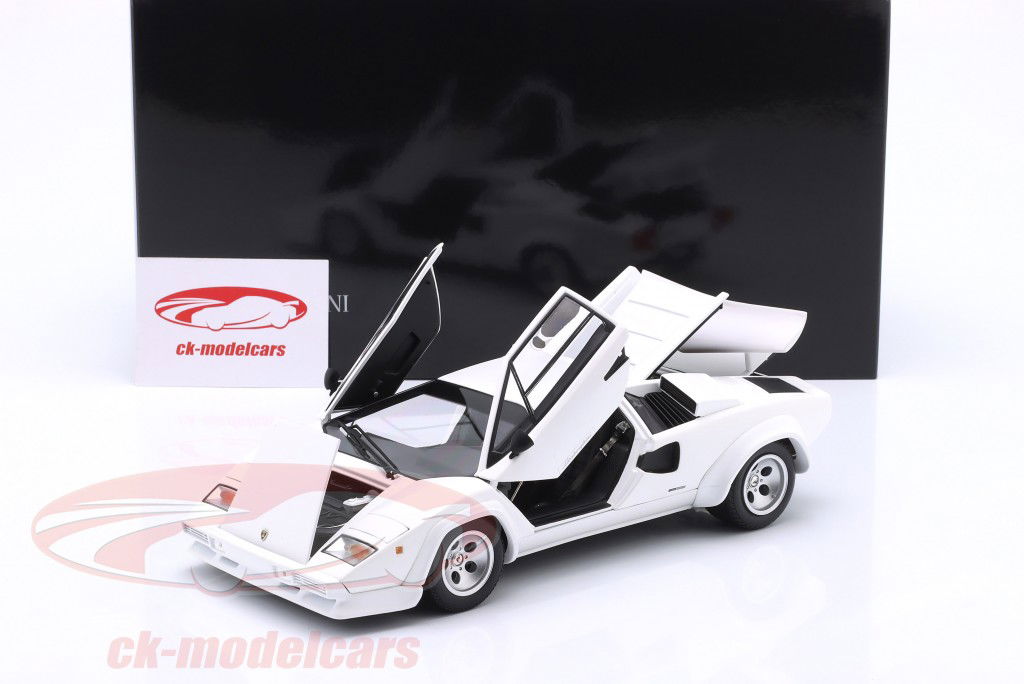 Lamborghini Countach LP 400S Year 1980 white 1:18 Kyosho