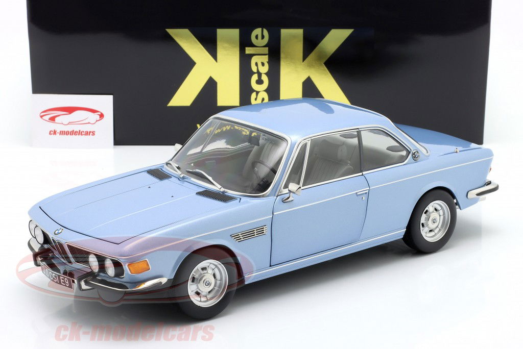 BMW 3.0 CSi (E9) mit Alufelgen Baujahr 1971 hellblau metallic 1:12 KK-Scale