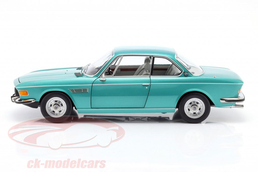 BMW 3.0 CSi (E9) with alloy rims Year 1971 turquoise metallic 1:12 KK-Scale