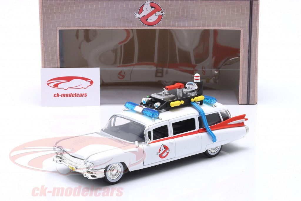 Cadillac Ecto-1 から インクルード フィルム Ghostbusters 1984 白 1:24 Jada Toys