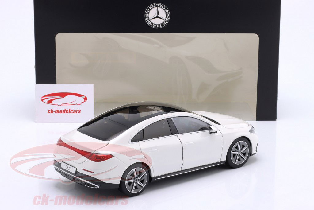 Mercedes-Benz CLA-Klasse Byggeår 2025 polarhvid 1:18 NZG