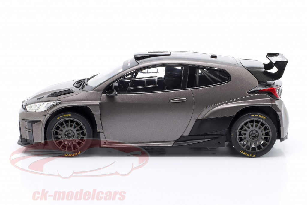 Toyota GR Yaris Rally2 2024 grigio 1:18 Ixo