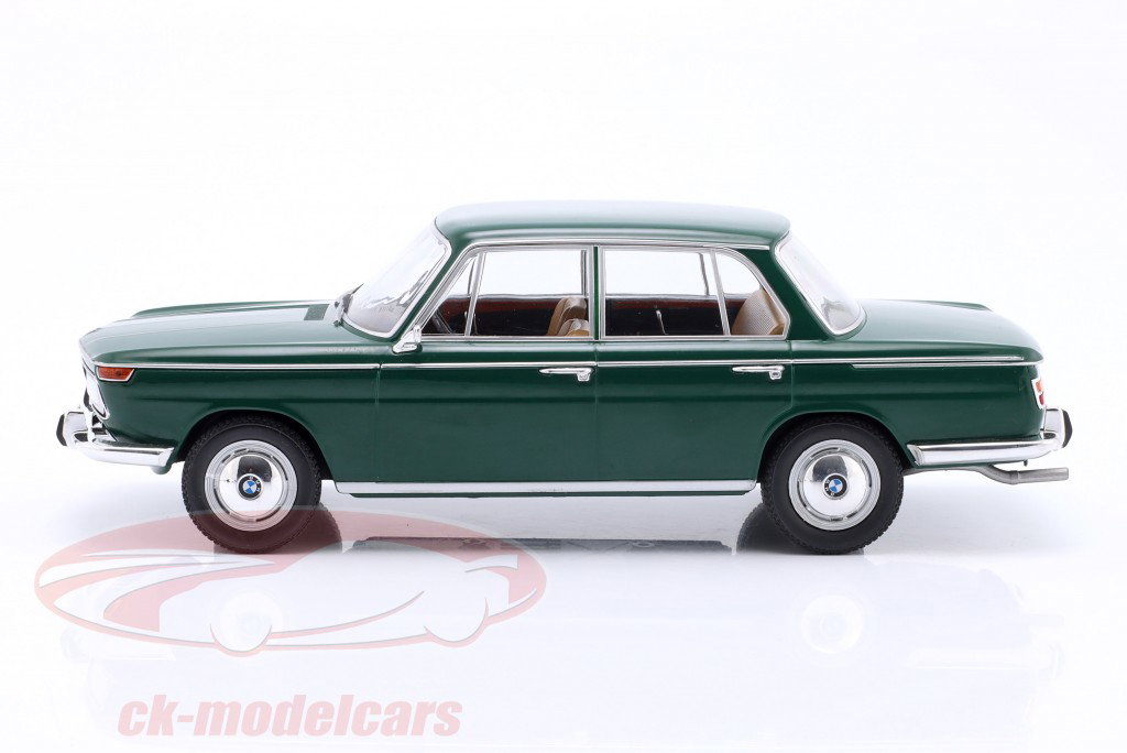 BMW 2000 (Typ 121) Byggeår 1966 mørkegrøn 1:18 ModelCar Group
