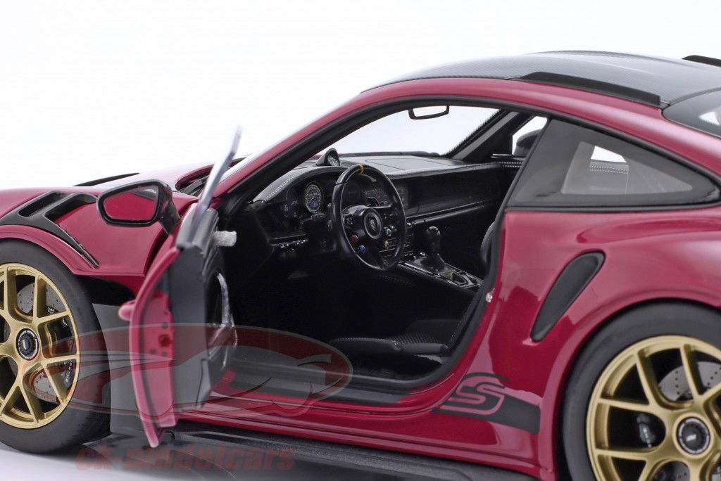 Porsche 911 (992) GT3 RS Weissach package 2022 star ruby 1:18 Norev