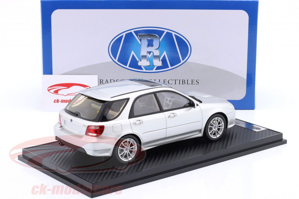 Saab 9-2X Año de construcción 2005-2006 plata 1:18 Radscale Models