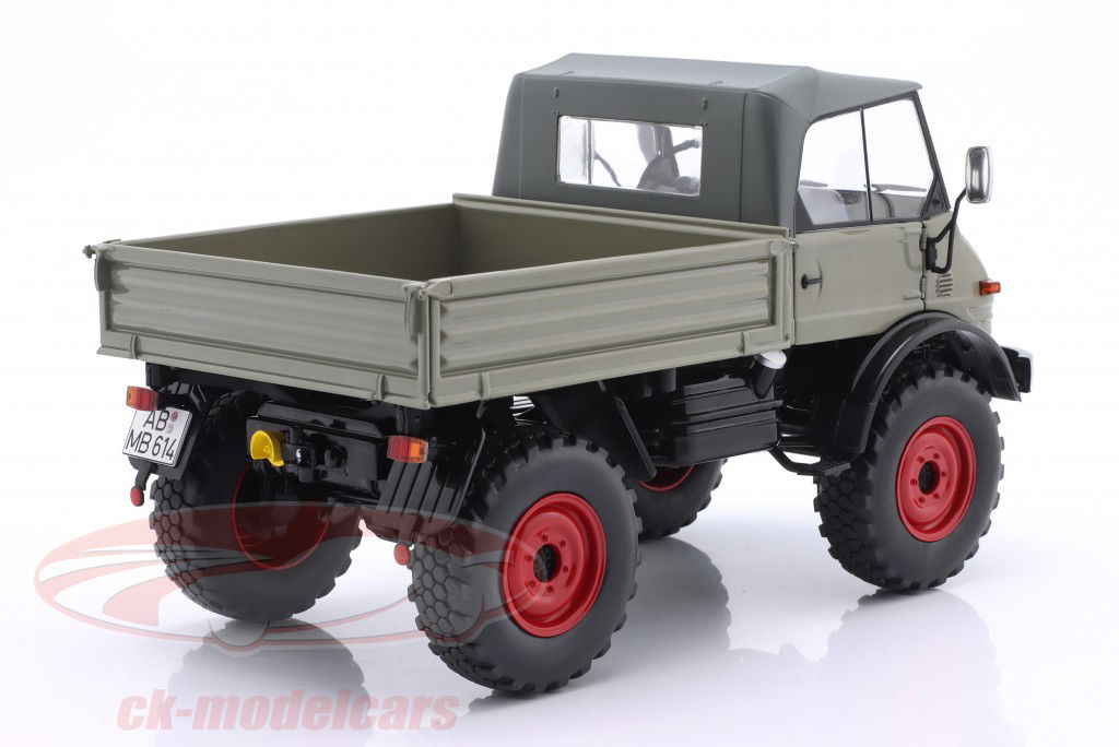 Unimog 406 met Zachte kap grijs / roodheid velgen 1:18 Schuco