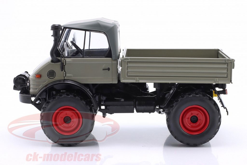 Unimog 406 met Zachte kap grijs / roodheid velgen 1:18 Schuco
