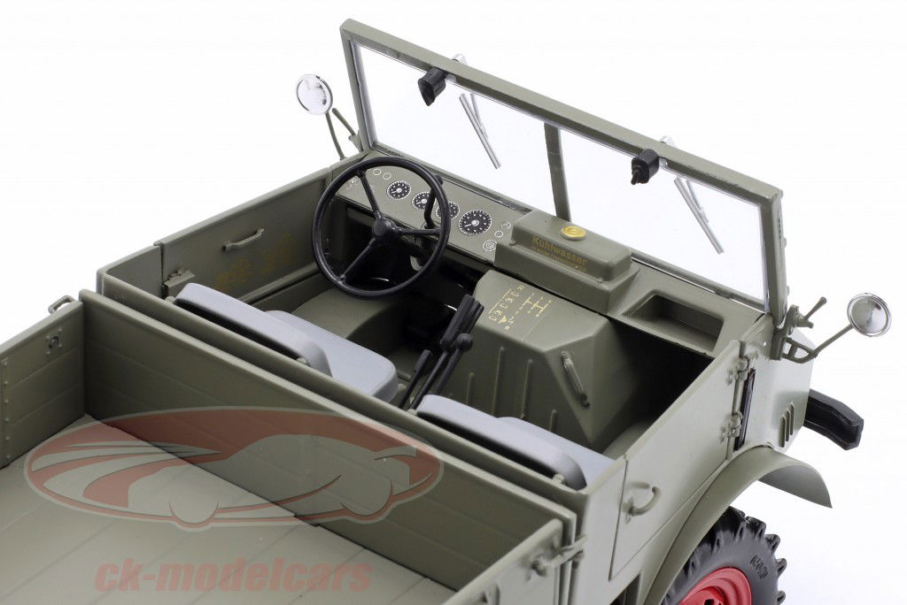 Unimog 401 com Capota flexível cinza / vermelhidão aros 1:18 Schuco