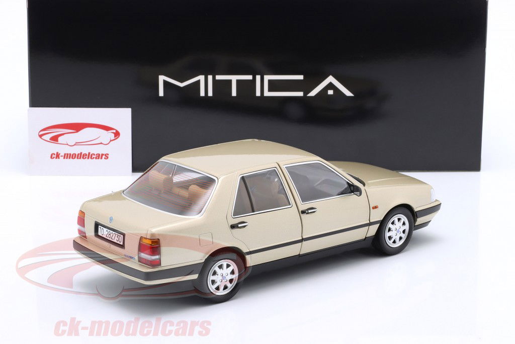 Lancia Thema Turbo i.e. 1S 建設年 1984 白金 メタリック 1:18 MITICA