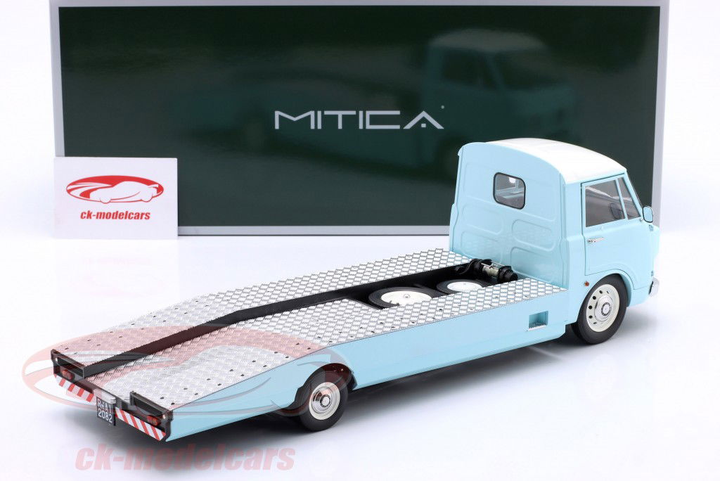 Alfa Romeo A12 (F12) レッカー車 建設年 1967 水色 1:18 MITICA