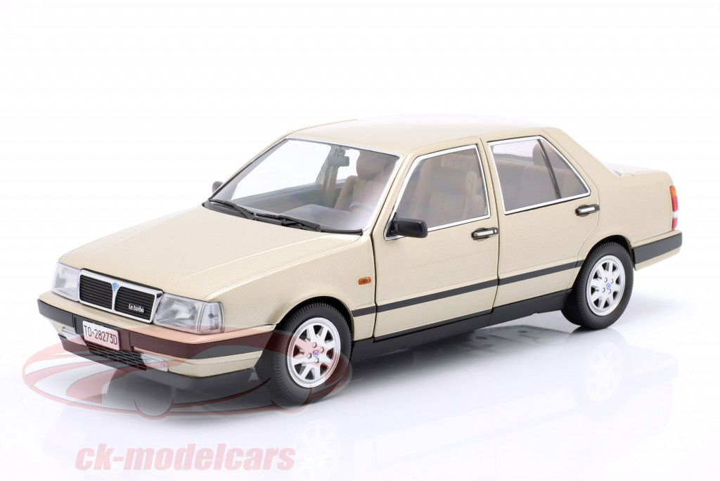 Lancia Thema Turbo i.e. 1S 建設年 1984 白金 メタリック 1:18 MITICA