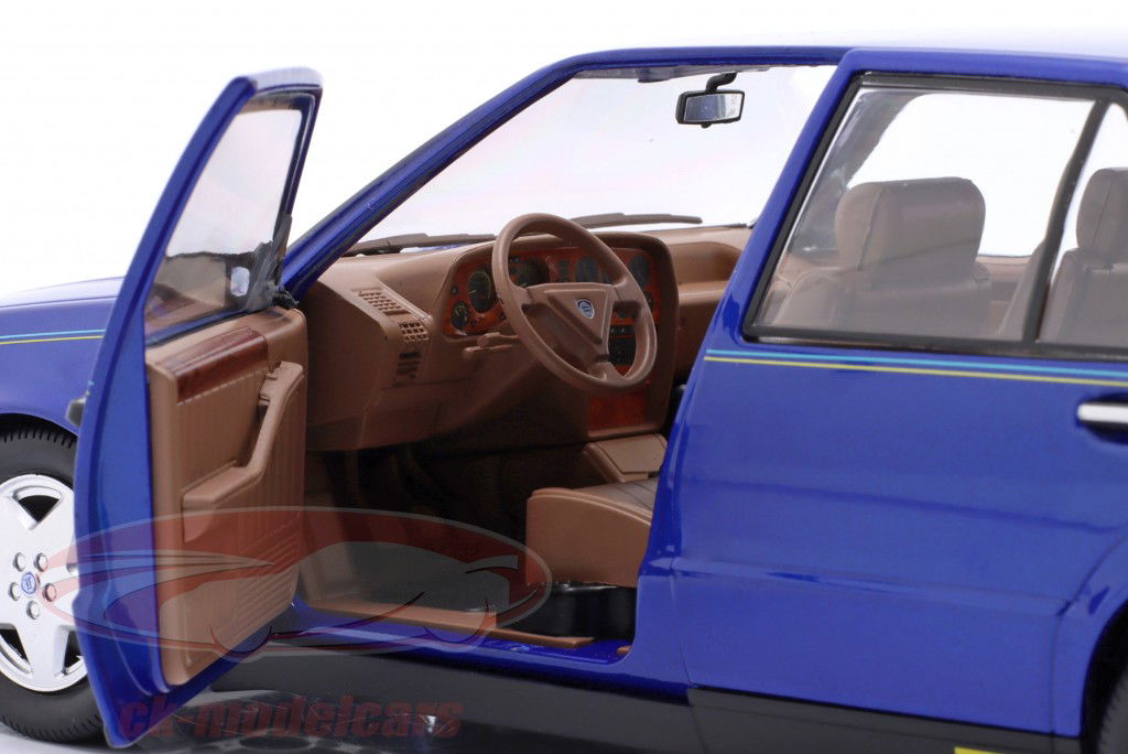 Lancia Thema 8.32 Ferrari 1S 建造年份 1986 蓝色的 金属 1:18 MITICA