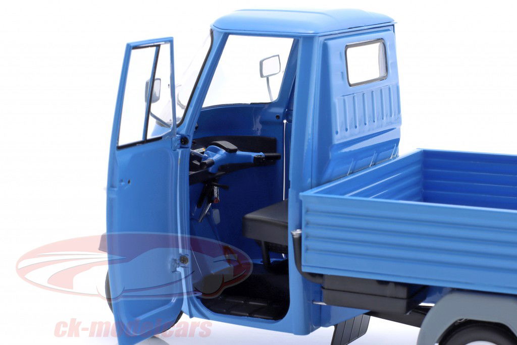 Piaggio Ape P501 Pick-Up Bouwjaar 1979 blauw 1:18 MITICA