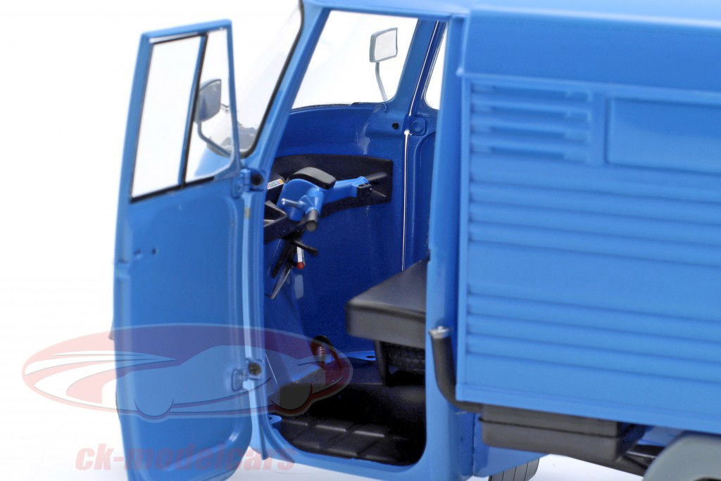 Piaggio Ape P501 Baujahr 1979 blau 1:18 Mitica