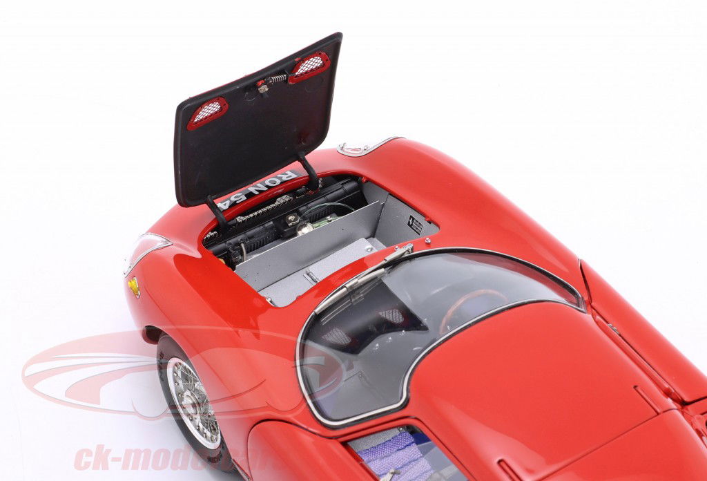 Ferrari 250 LM Année de construction 1964 rouge 1:18 CMC