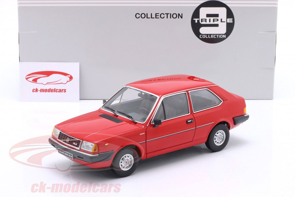 Volvo 343 GLS Año de construcción 1982 rojo 1:18 Triple9