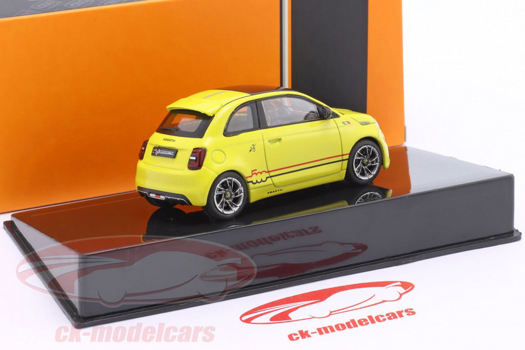 Fiat 500e Abarth Année de construction 2024 jaune 1:43 Ixo