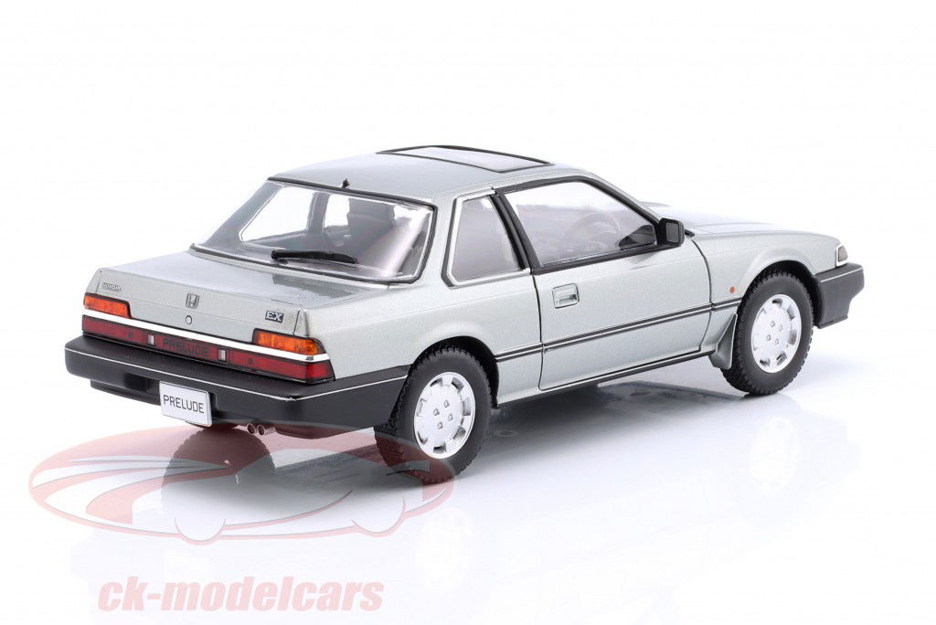 Honda Prelude Baujahr 1985 metallic grau 1:24 WhiteBox